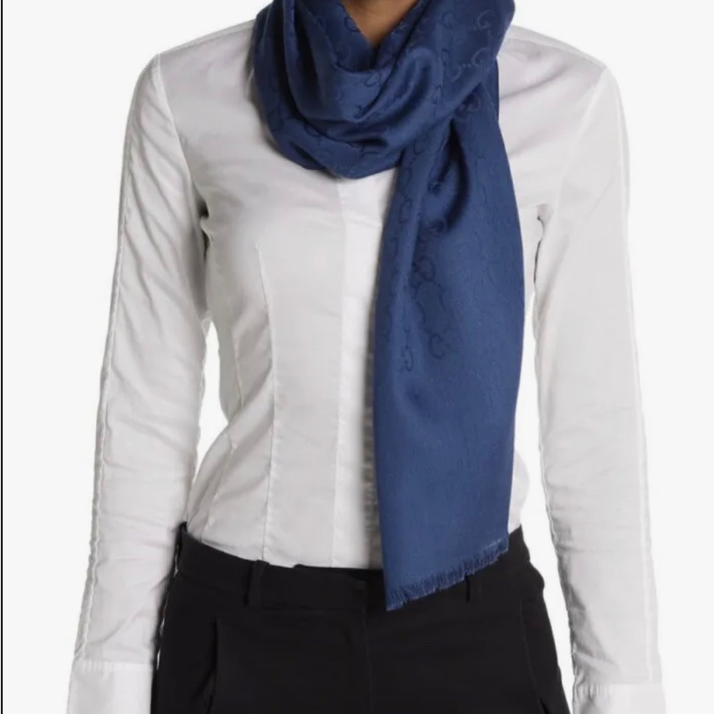 Gucci scarf